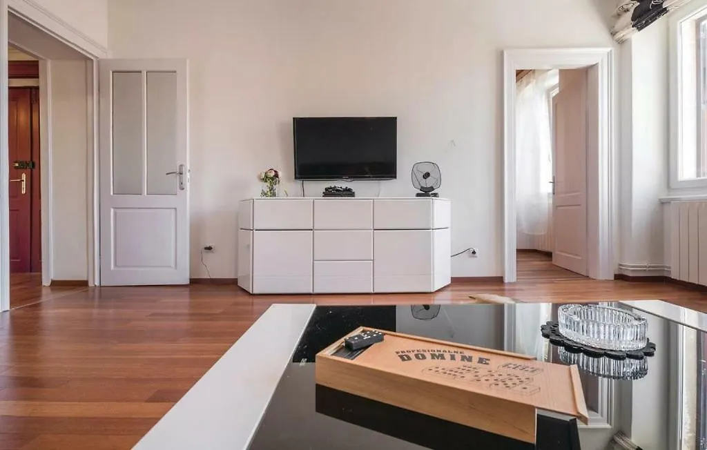 Alex - Centar Apartment Pula